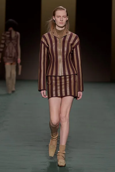 Look 59